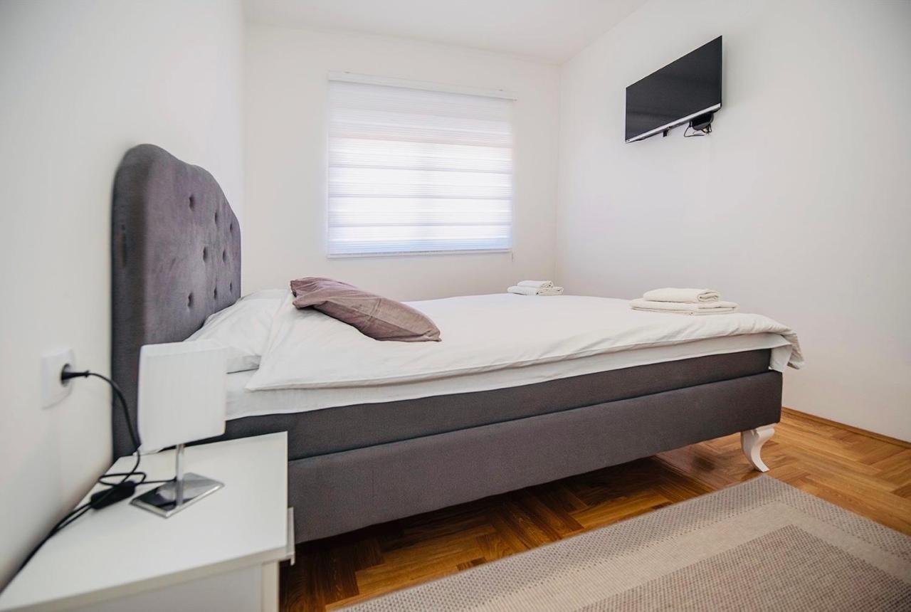 Harmonija 1 Apartment เทรบินเย ภายนอก รูปภาพ