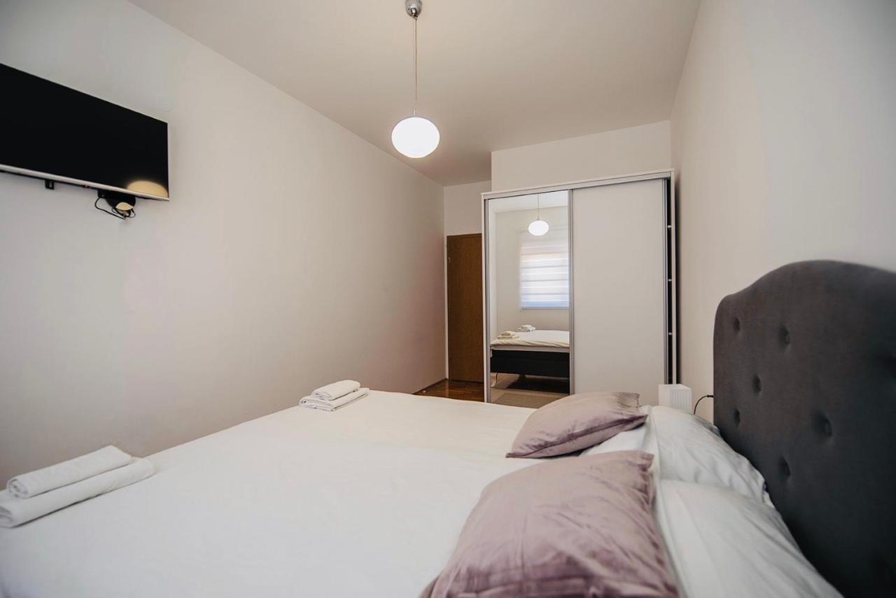 Harmonija 1 Apartment เทรบินเย ภายนอก รูปภาพ