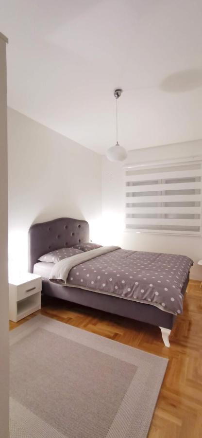 Harmonija 1 Apartment เทรบินเย ภายนอก รูปภาพ